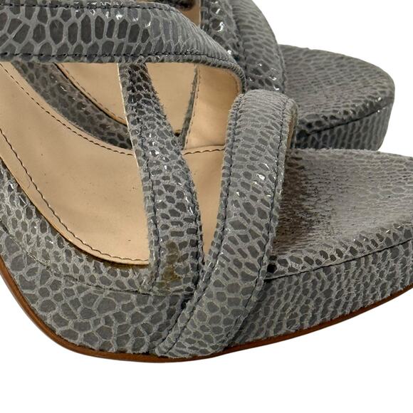 Calvin Klein High Heels Size 5.5 Gray Snakeskin Pattern Platform Prarie Stiletto - Picture 2 of 12